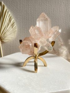 水晶スタンド　真鍮　マニカラン水晶