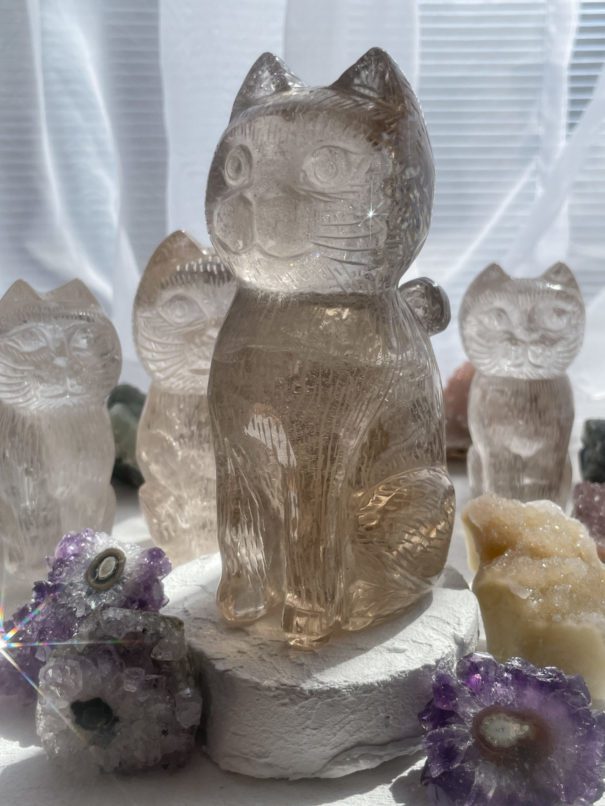 ☆天然石スモーキークォーツとシトリン共生の招き猫置物彫物NO.101128-