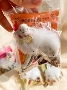 アステカのお守り　メキシコ　羊のお守り