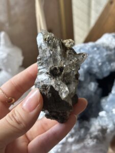 ブラックマニハール　マニハール水晶　ヒマラヤ　天然石