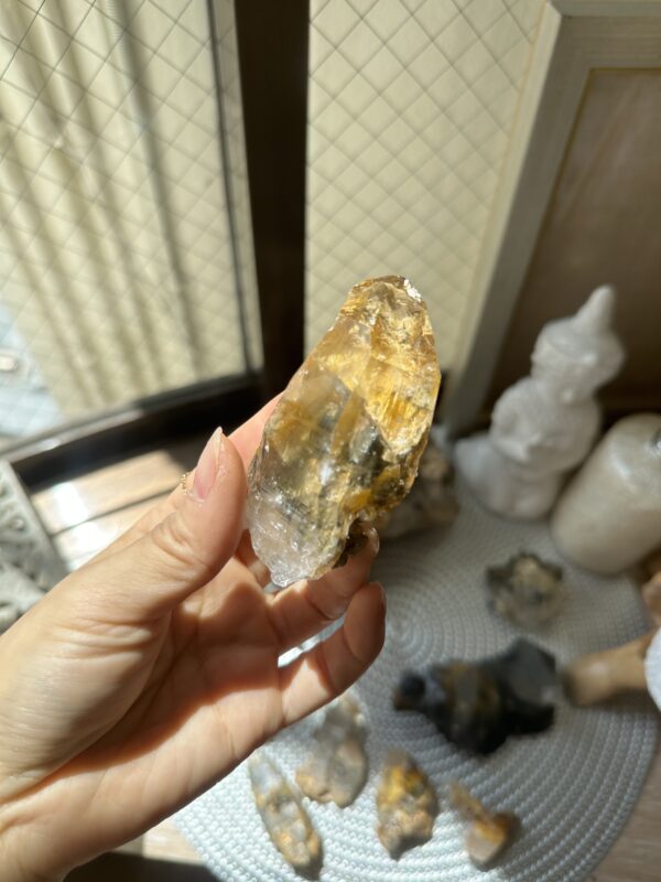 ブラックマニハール　マニハール水晶　ヒマラヤ　天然石