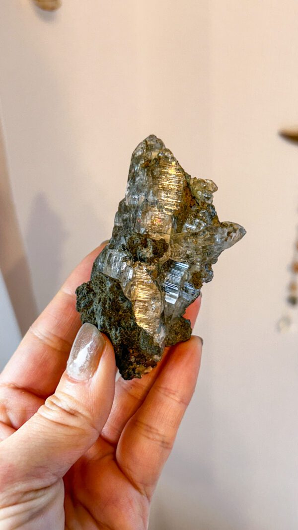 ブラックマニハール　天然石　ヒマラヤ水晶