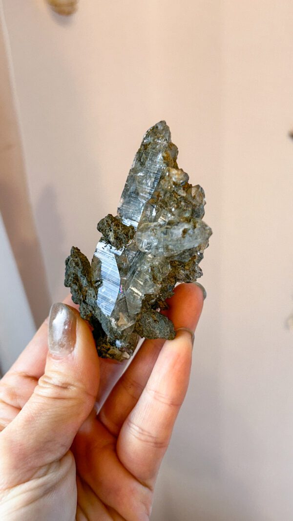 ブラックマニハール　天然石　ヒマラヤ水晶
