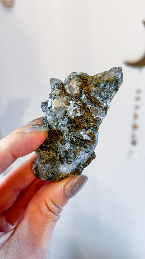 ブラックマニハール　天然石　ヒマラヤ水晶