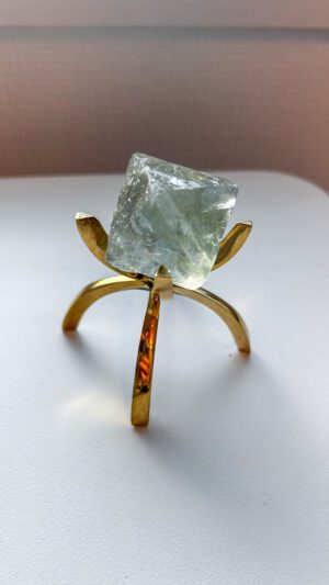 フローライト　八面体　大きい