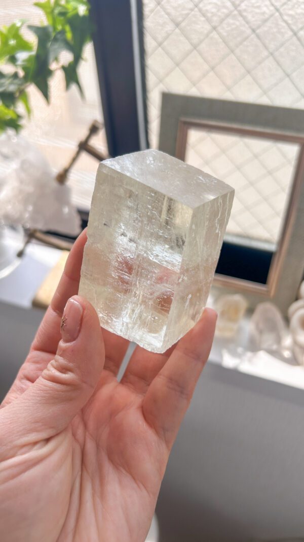 美しいイエローオプティカルカルサイト　Jelly crystal - 画像 (2)