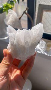ミルキークォーツ　水晶　ホワイト水晶　クラスター　