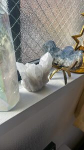 ミルキークォーツ　水晶　ホワイト水晶　クラスター　
