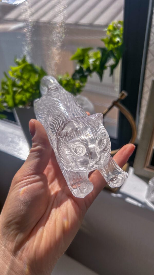 猫　水晶　天然石　カービング