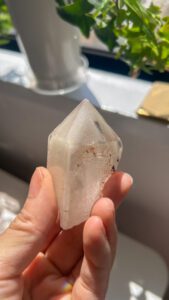 ヒマラヤ水晶　千層　マニカラン　天然石　インド　水晶　ピンク