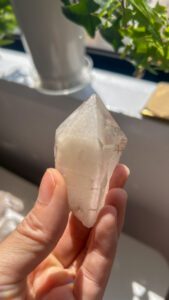 ヒマラヤ水晶　千層　マニカラン　天然石　インド　水晶　ピンク
