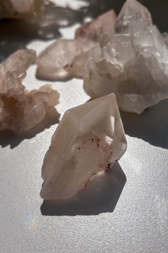 ヒマラヤ水晶　千層　マニカラン　天然石　インド　水晶　ピンク