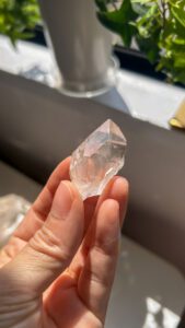 フンザ　ヒマラヤ水晶　桃源郷　マニカラン　天然石　インド　水晶　ピンク