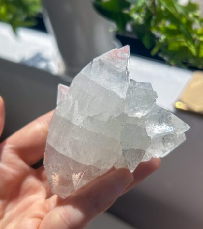 アポフィライト　天然石　インド　水晶　AAA