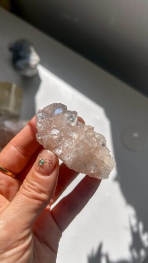 ピンクアポフィライト　天然石　水晶