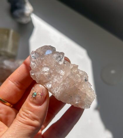 ピンクアポフィライト　天然石　水晶