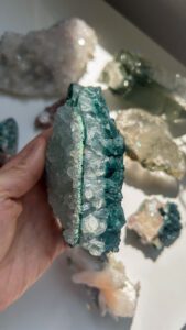 グリーンヒューランダイト　カルセドニー ゼオライト　天然石　沸石