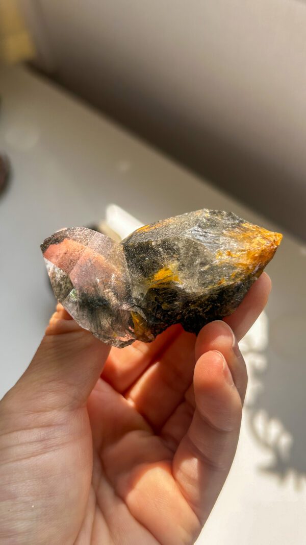 トルマリン　ルチル・ヘマタイト　ヒマラヤ水晶 パキスタン　水晶　ブラックマニハール