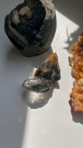 トルマリン　ルチル・ヘマタイト　ヒマラヤ水晶 パキスタン　水晶　ブラックマニハール