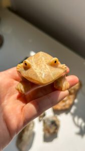 アラバスター　天然石　カエル