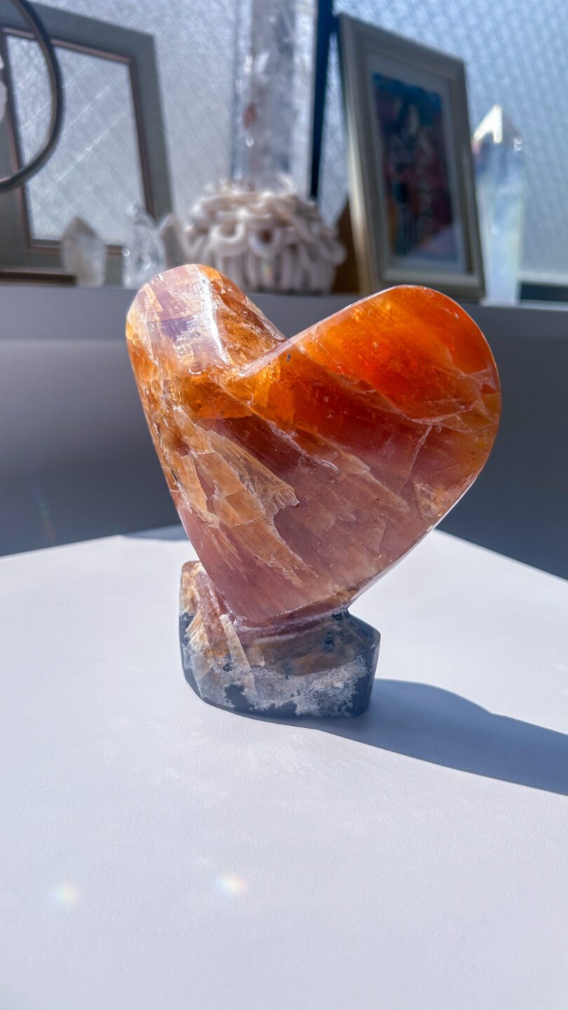 インド カルサイト オレンジ ハート ポリッシュ