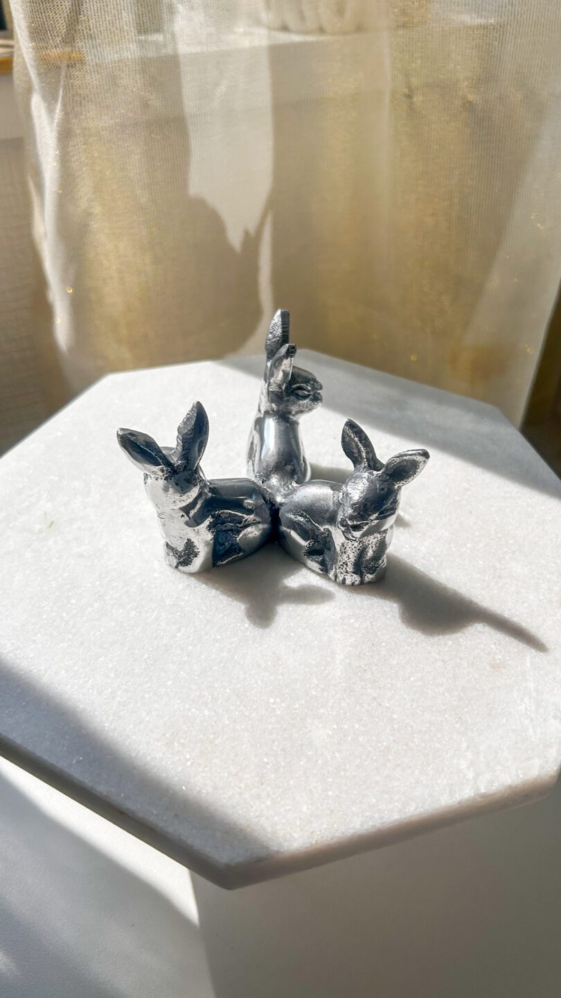 天然石 スタンド うさぎ シルバー パワーストーン スフィア台