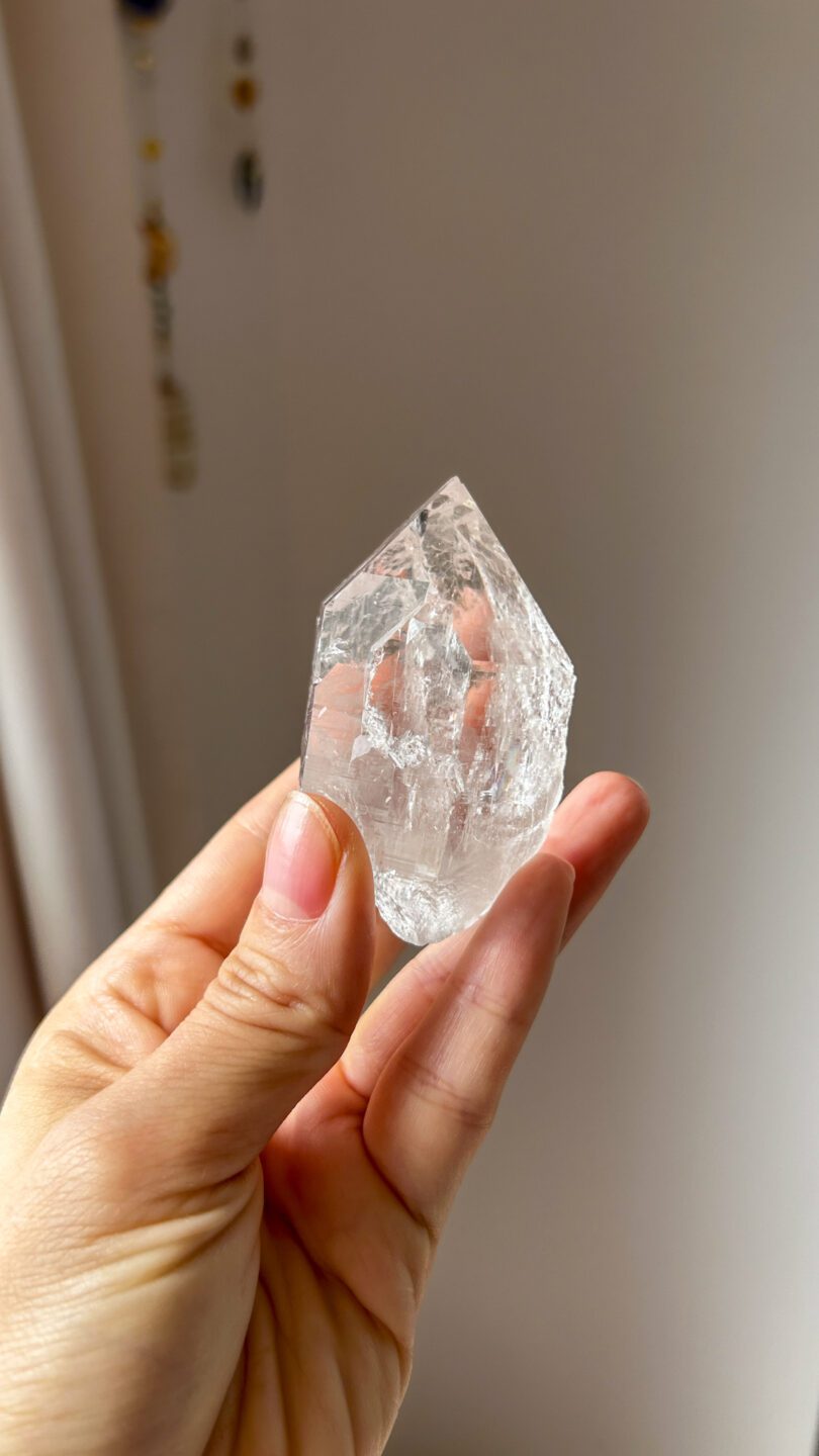 マニハール水晶 高透明ポイント Quiet moment - 画像 (5)