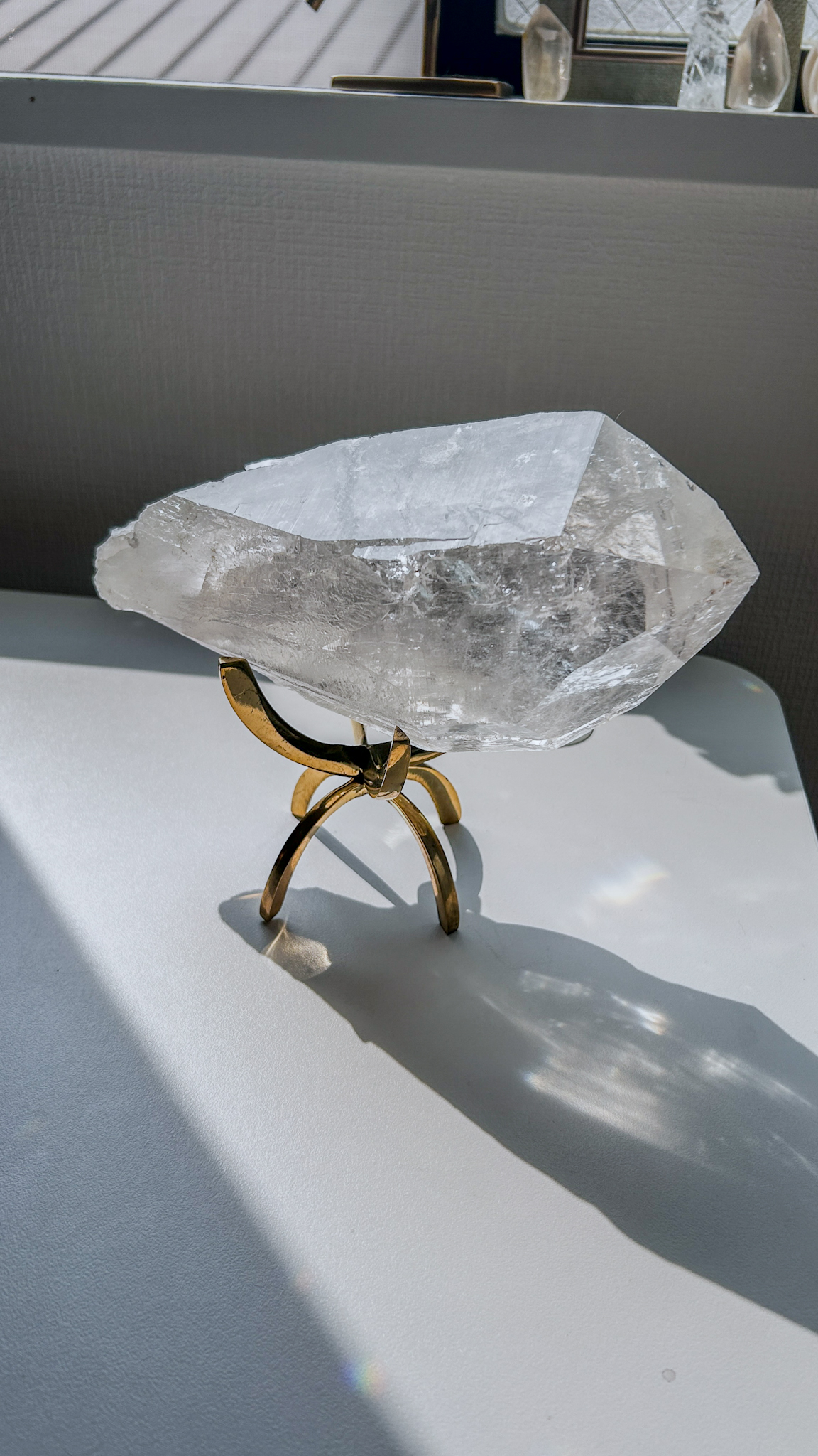 ご神体サイズ Maha Devi 美しいマニハール エネルギーを放つ特大の高純度ヒマラヤ水晶ポイント XXL 1.9KG - 画像 (10)