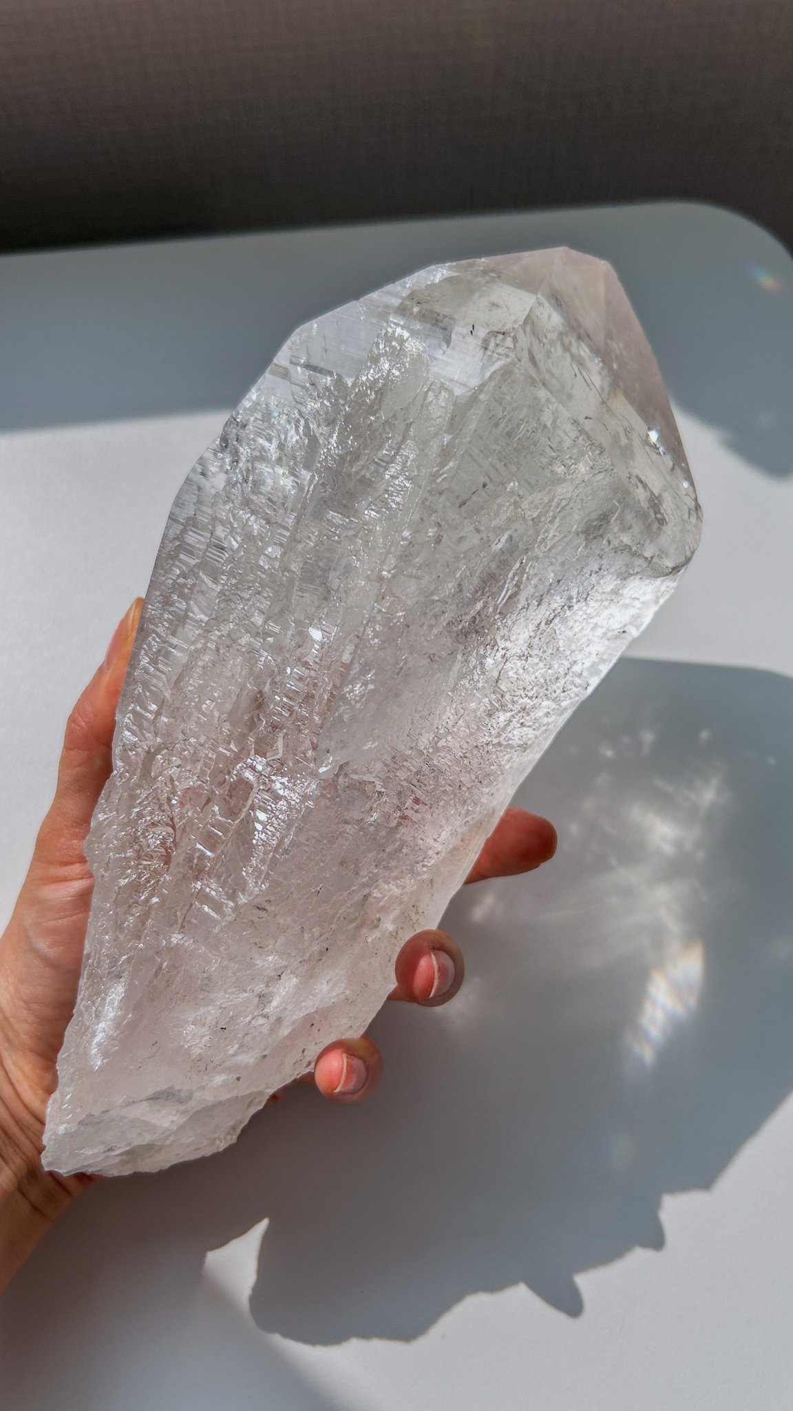 ご神体サイズ Maha Devi 美しいマニハール エネルギーを放つ特大の高純度ヒマラヤ水晶ポイント XXL 1.9KG - 画像 (12)