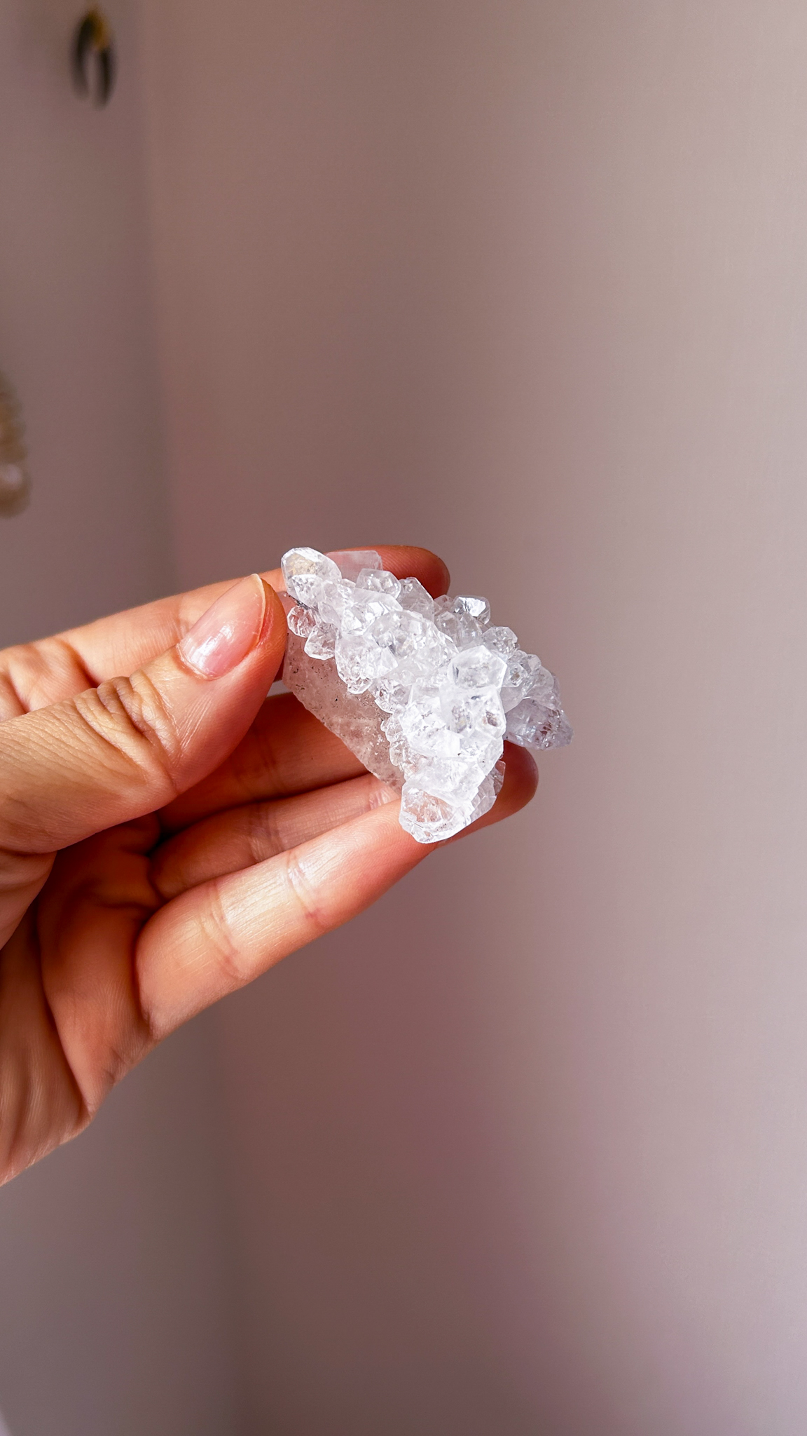 星の輝き 高品質なキラキラ・アポフィライトOnカルサイト Full of stars - 画像 (3)