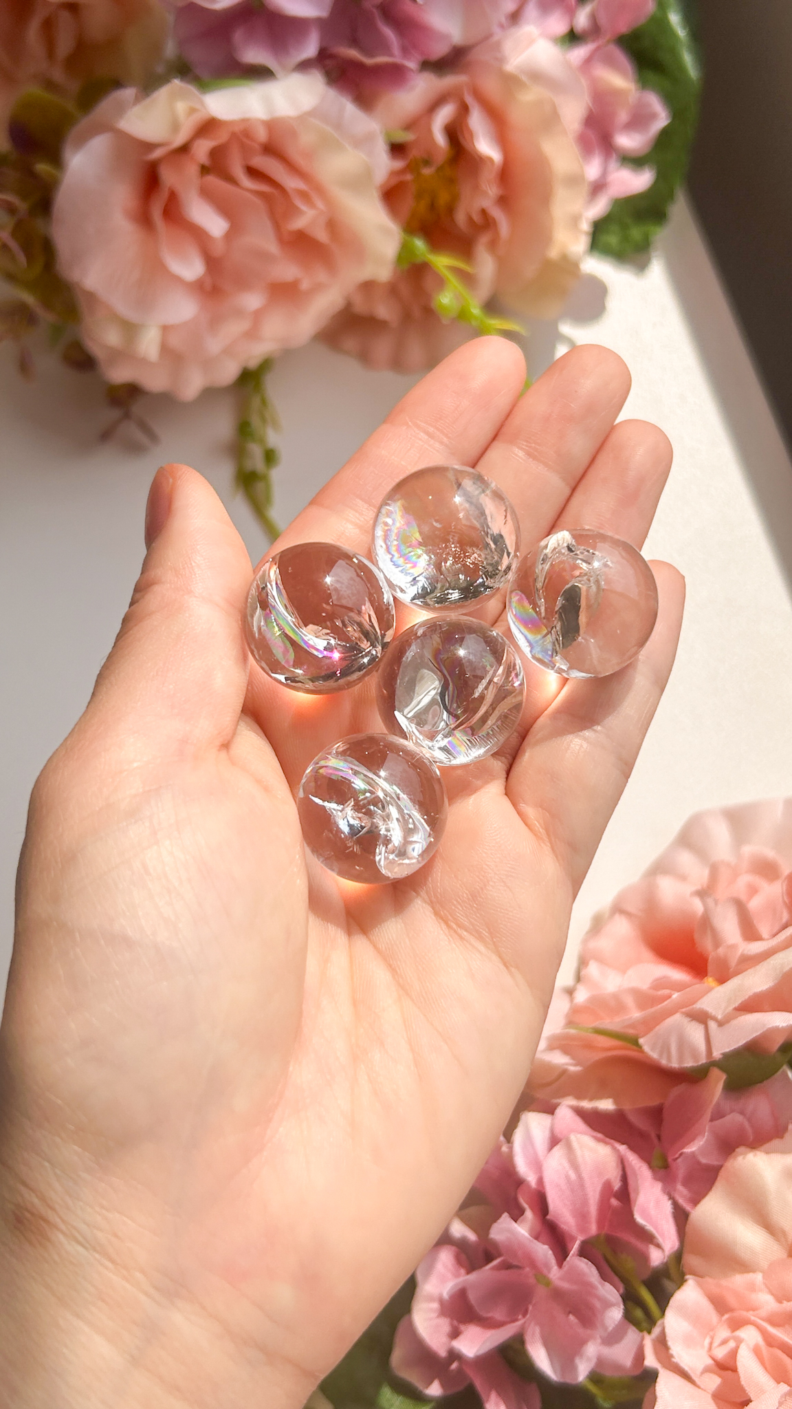 高品質・高純度 ギラリ・天然レインボー ミニ水晶スフィア Rainbow of your protection ランダム おまとめ対象品 - 画像 (3)