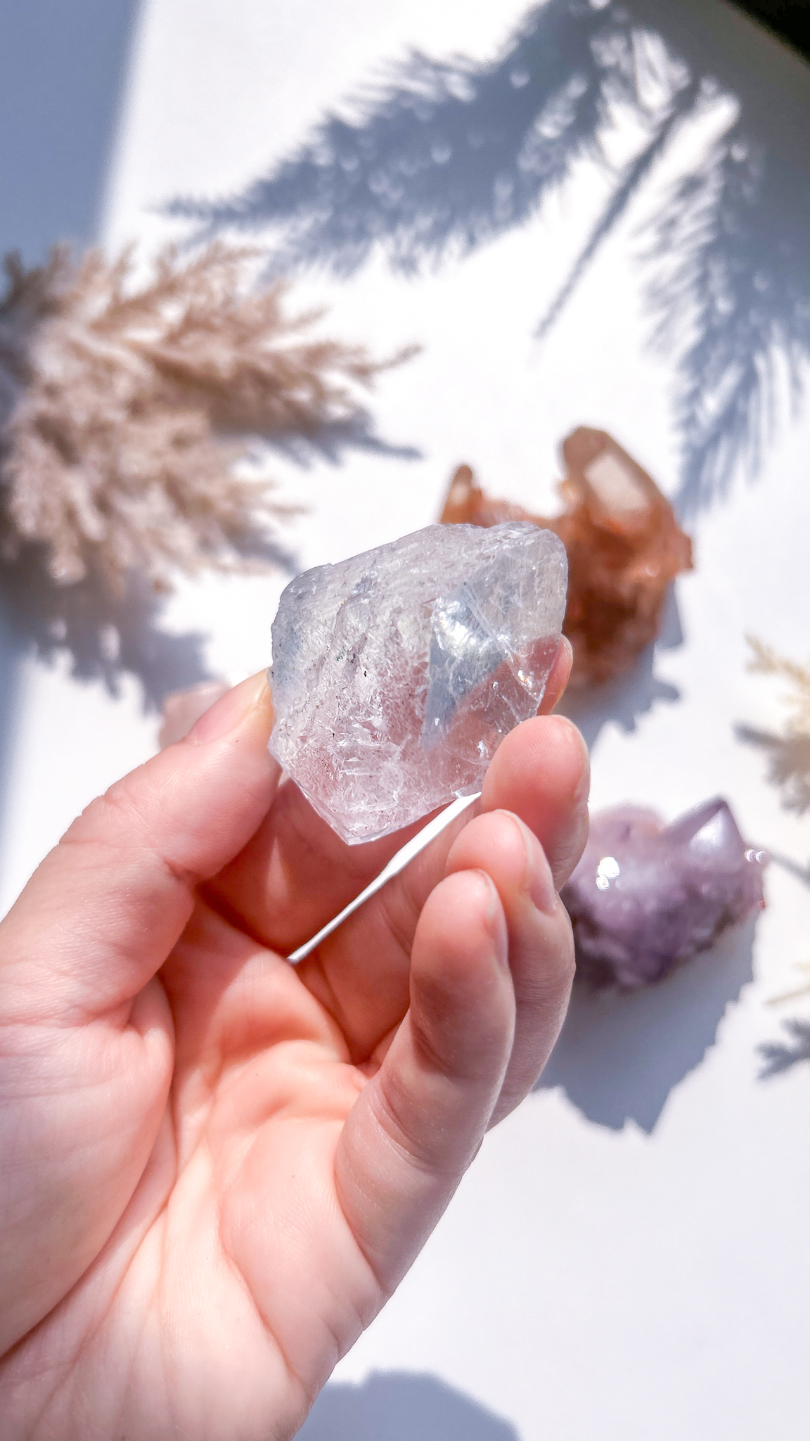 心を躍動させる 南アフリカの大地より レッドクォーツ Orisaの神々 珍しいブルーアフリカンフローライト - 画像 (2)