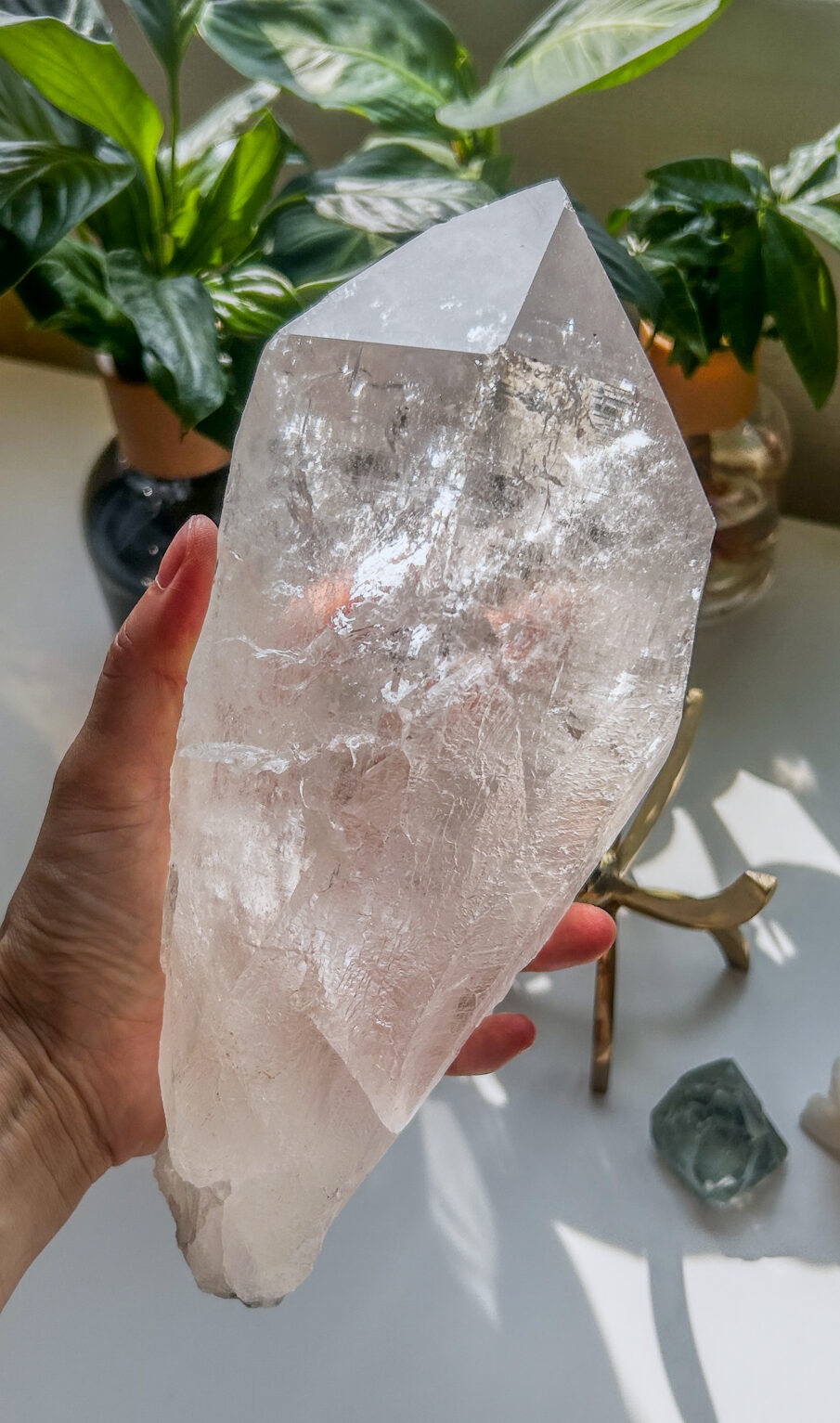 ご神体サイズ Maha Devi 美しいマニハール エネルギーを放つ特大の高純度ヒマラヤ水晶ポイント XXL 1.9KG - 画像 (17)