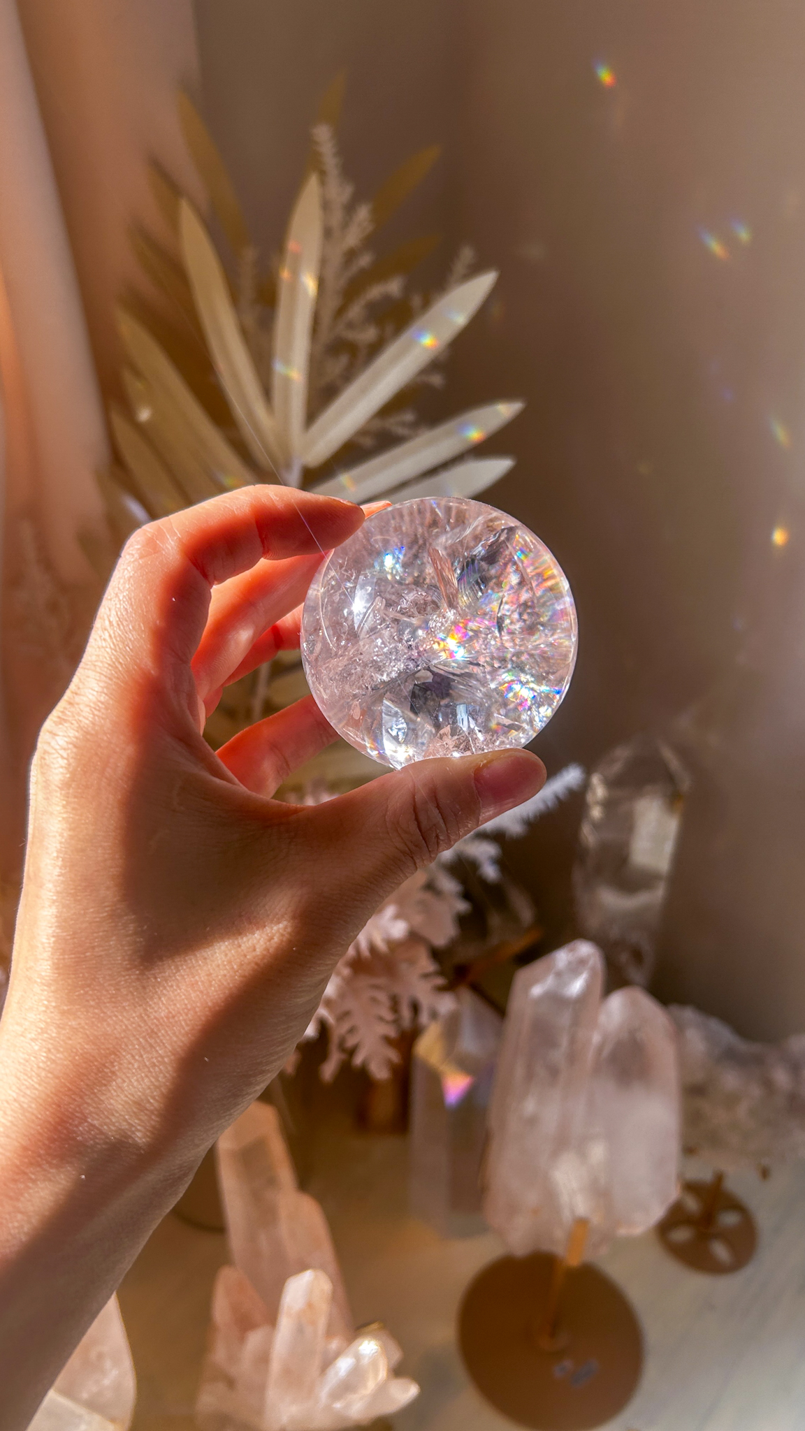 愛の開花 マダガスカルの最高品質 ピンク ヘマタイト クォーツ 🌈 スフィア You are loved 淡ピンク57mm - 画像 (4)