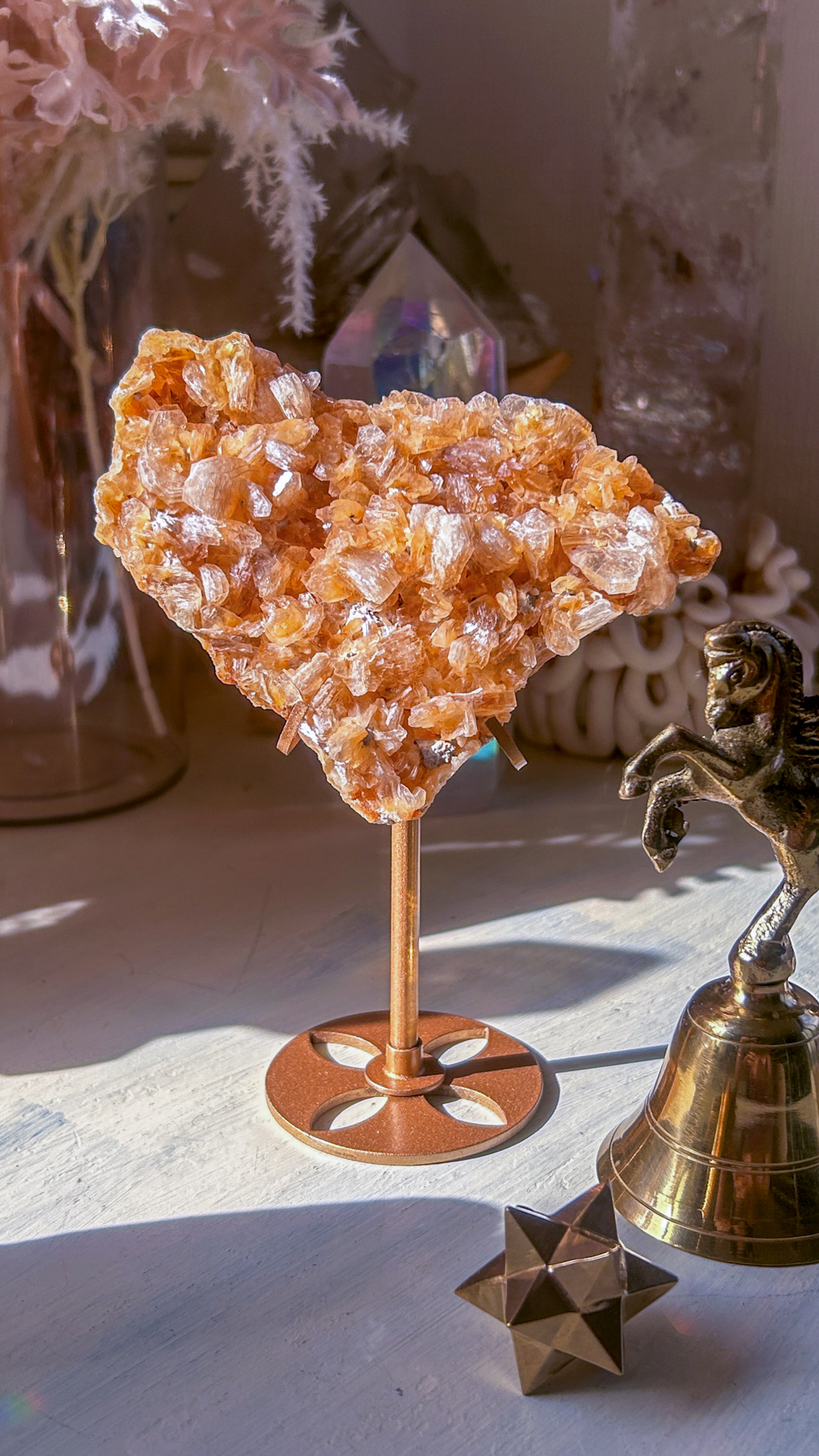 イエロー 珍しいキラキラ・ステラライト(ステラ沸石)Dream lands スタンド付き