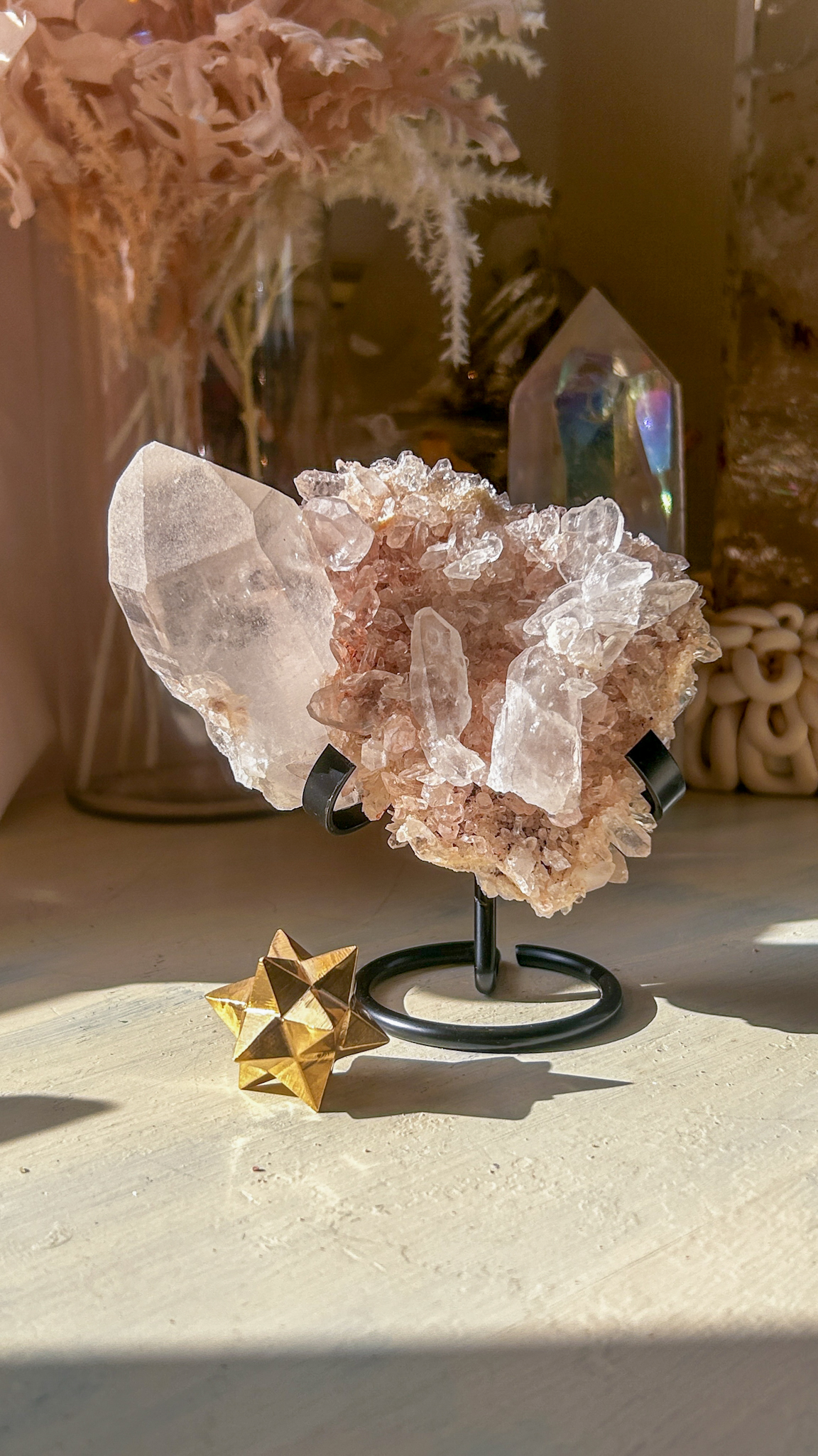 マニカラン フロスティ ピンクサマディクォーツ 個性的なハリハリクラスター スタンド付き Vibrating heart - 画像 (8)