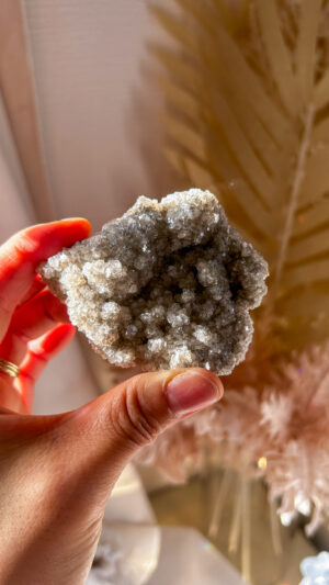 癒しの鈍い輝き パキスタンよりめずらしい シルバーカルサイト Sperkle Silver　