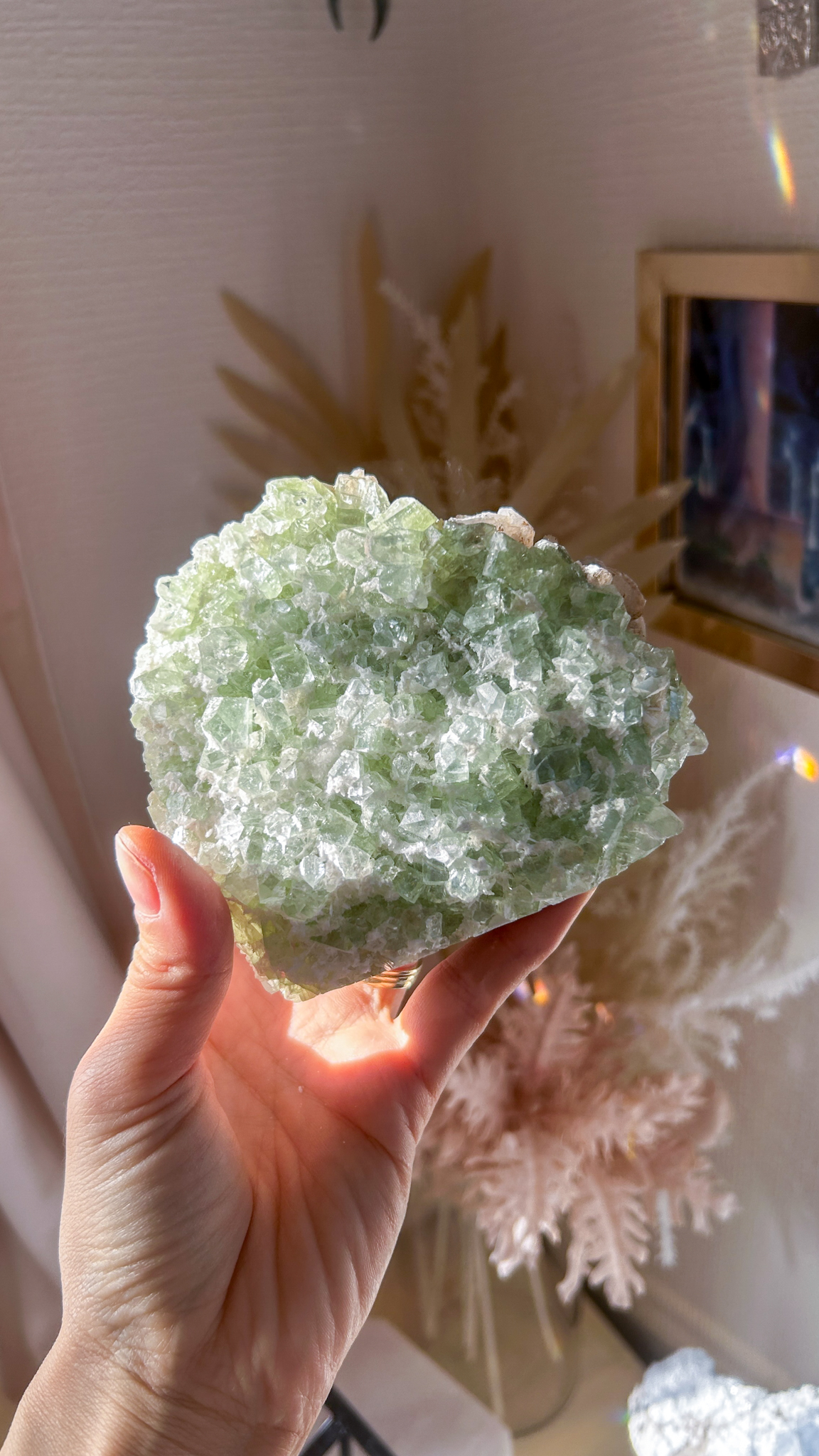 キューブの結晶 ケーキのようなグリーン アポフィライト with スティルバイト・オケナイト Lサイズ - 画像 (5)