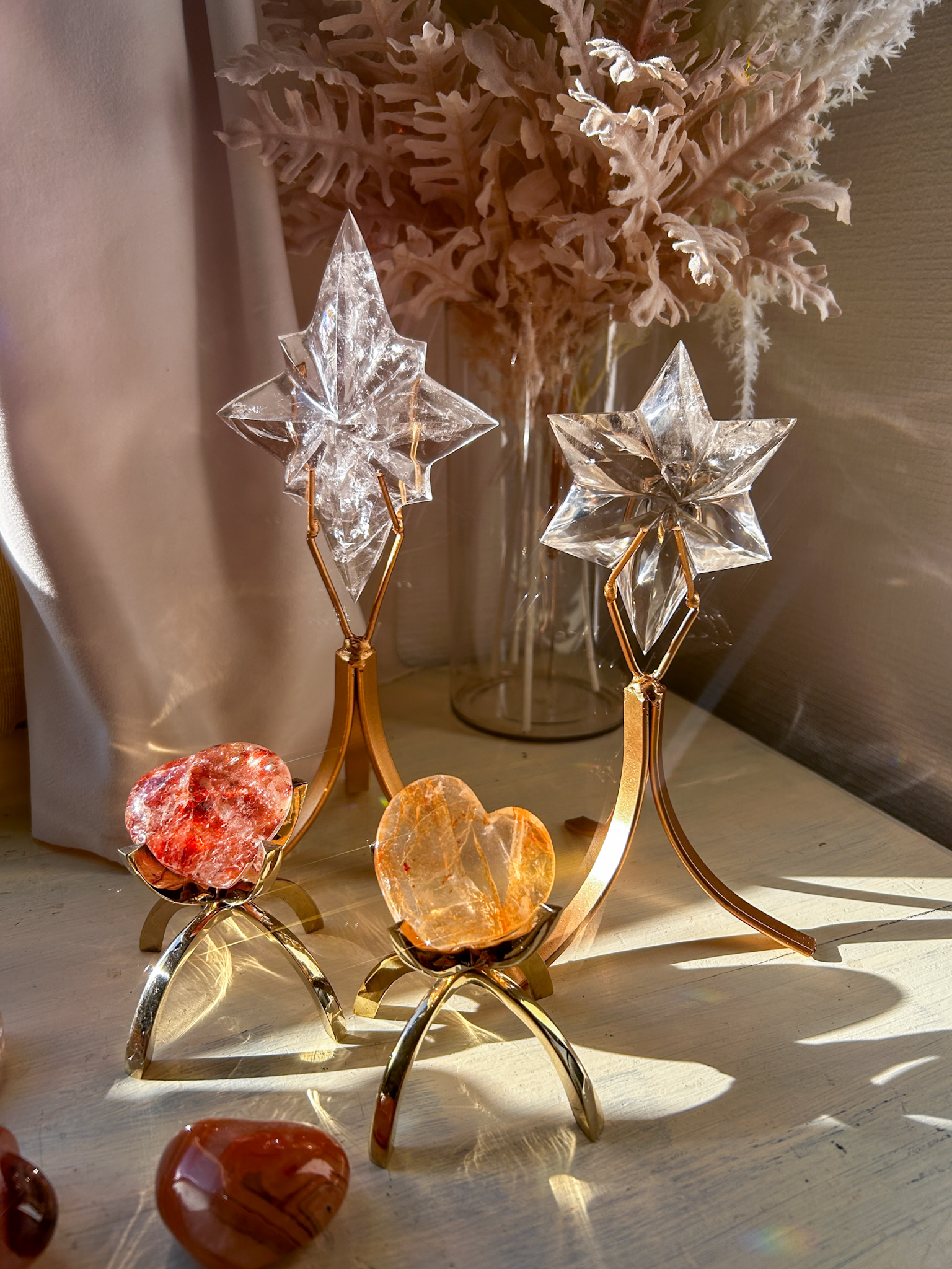 ベツレヘムの星・贅沢なバイーア産職人の一点もの・レムリアンカービング(スタンド付き) ほんのりスモーキートップに虹あり - 画像 (2)