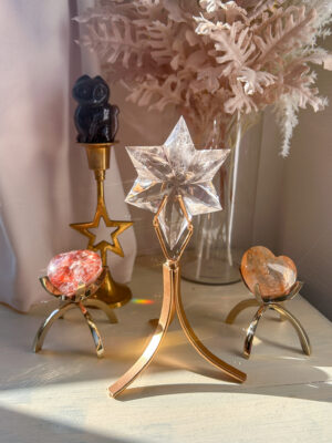 ベツレヘムの星・贅沢なバイーア産職人の一点もの・レムリアンカービング(スタンド付き) ほんのりスモーキートップに虹あり