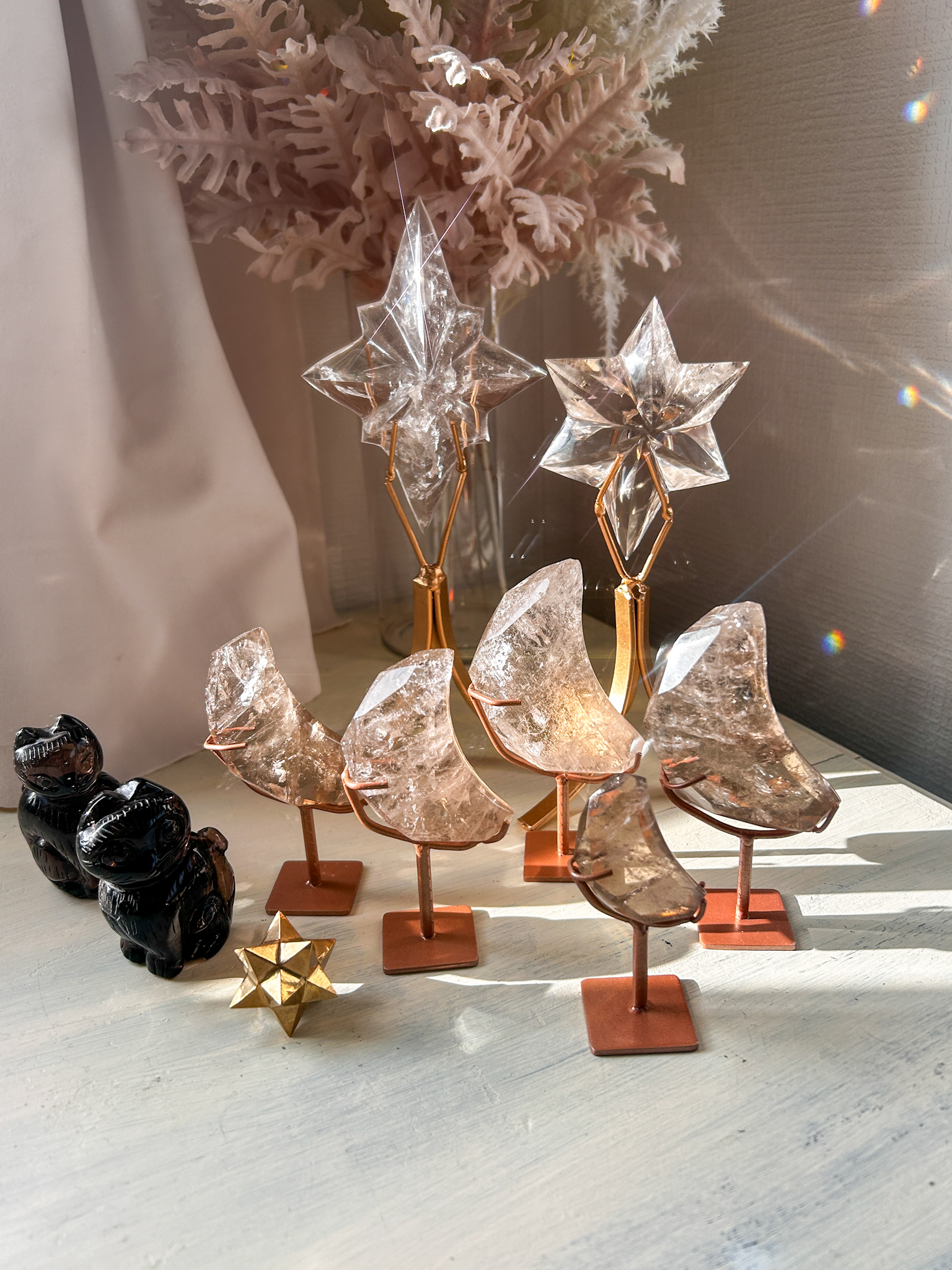 ZeccaMoonGem🌙ゼッカ産スモーキーファセットムーン(スタンド付き)A ライトスモーキー - 画像 (3)