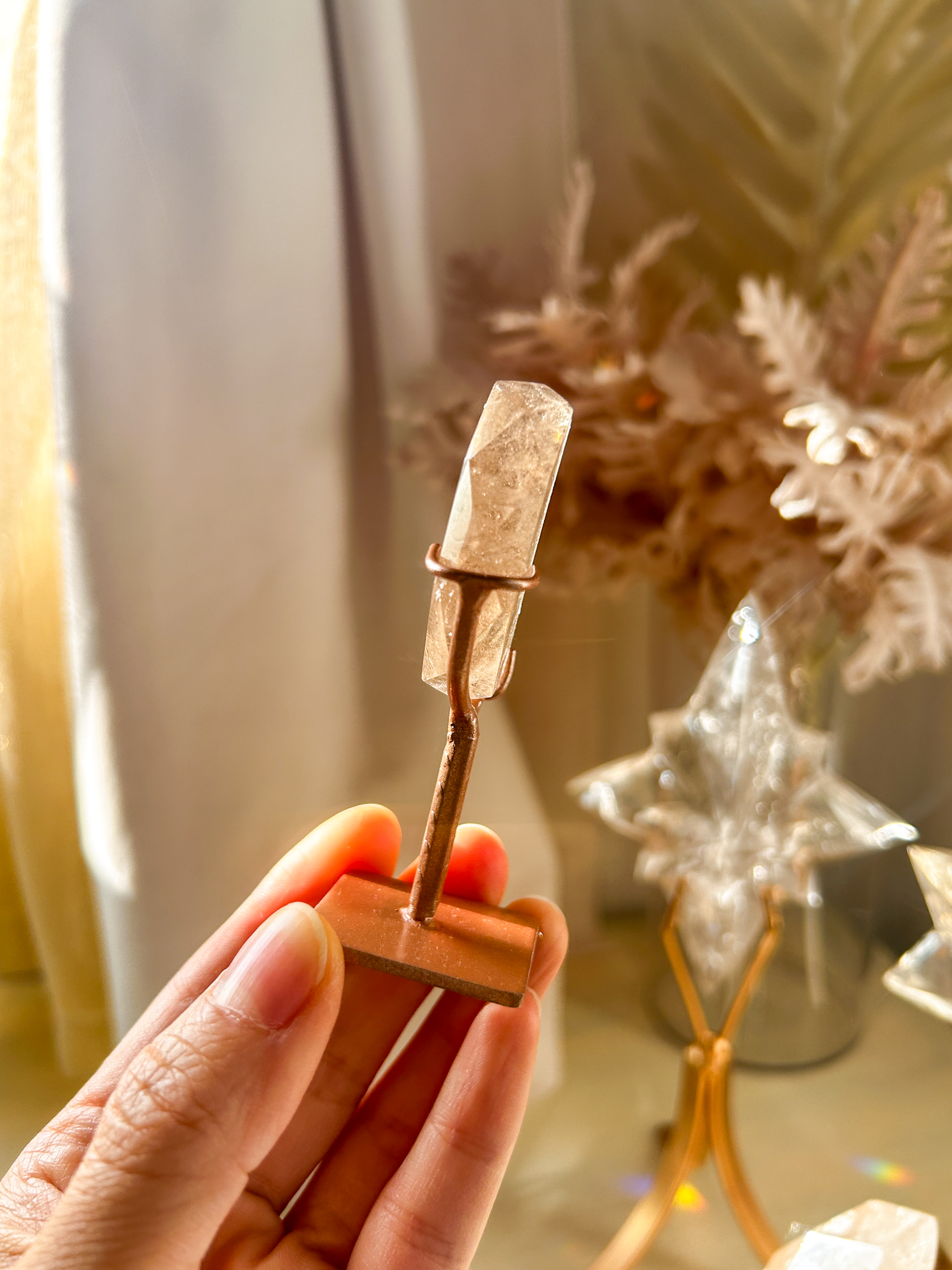 ZeccaMoonGem🌙ゼッカ産スモーキーファセットムーン(スタンド付き)A ライトスモーキー - 画像 (5)