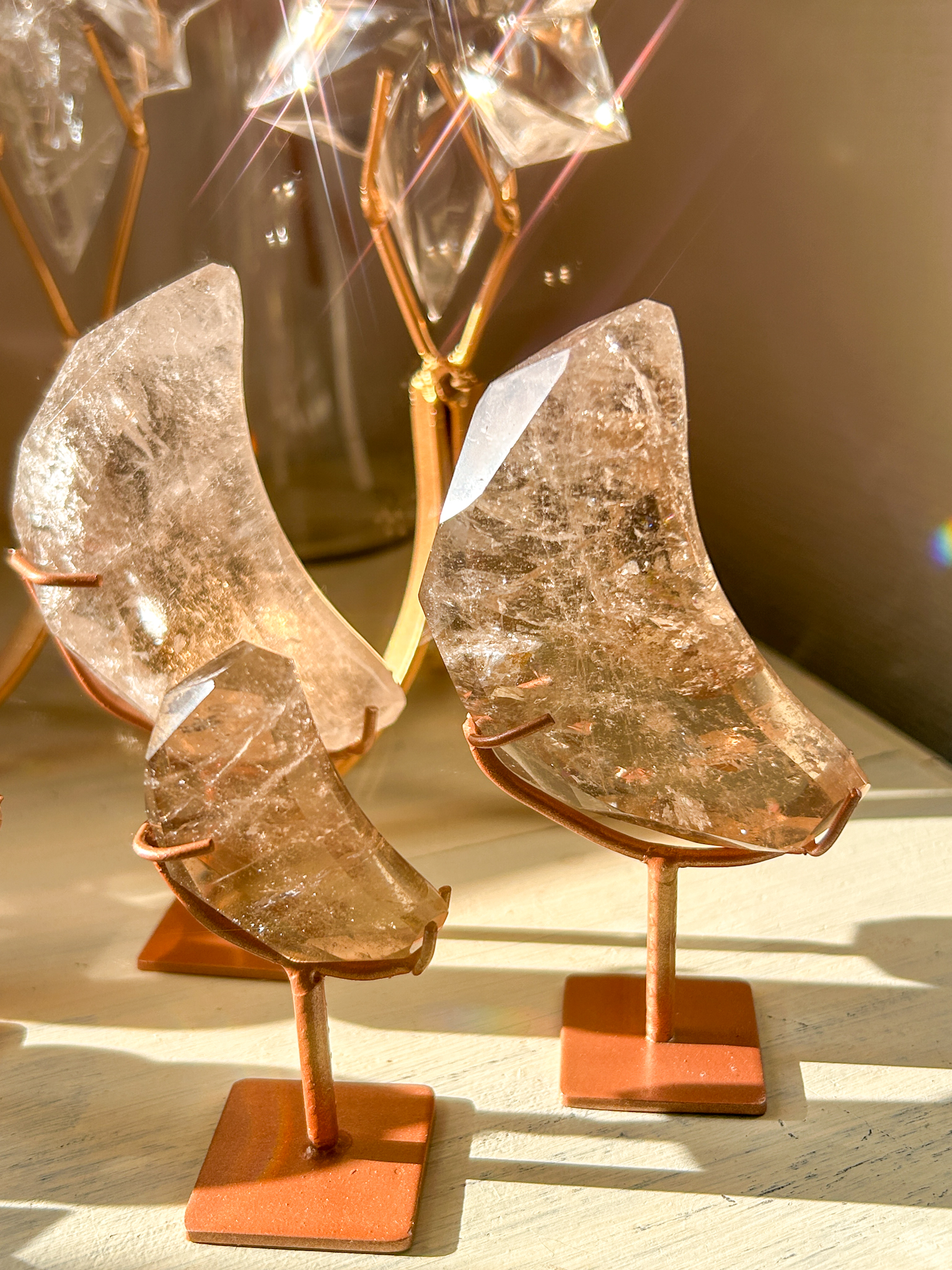 ZeccaMoonGem🌙ゼッカ産スモーキーファセットムーン(スタンド付き)A ライトスモーキー - 画像 (7)