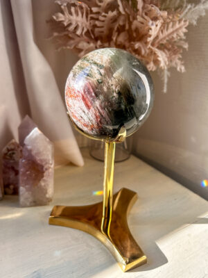 大特価・コレクションピース 覗きこむとまるで宇宙の銀河・神秘的な美しいガーデン・千層ガーデン水晶特大スフィア Wonder land　９．３cm　1．11kg