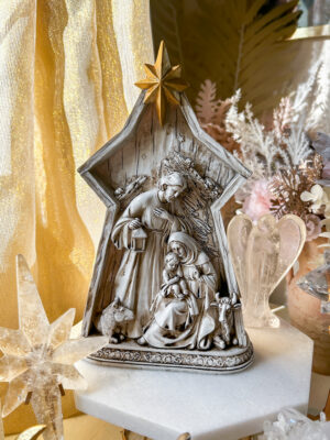 ✨【聖夜の輝き】キリスト降誕 イエス様の生誕を見守る馬小屋のシーン Holy night✨