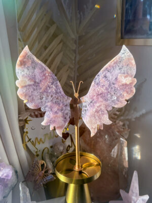 フラワー ピンクアメジストの蝶々🦋/   美しい庭に My beautiful garden