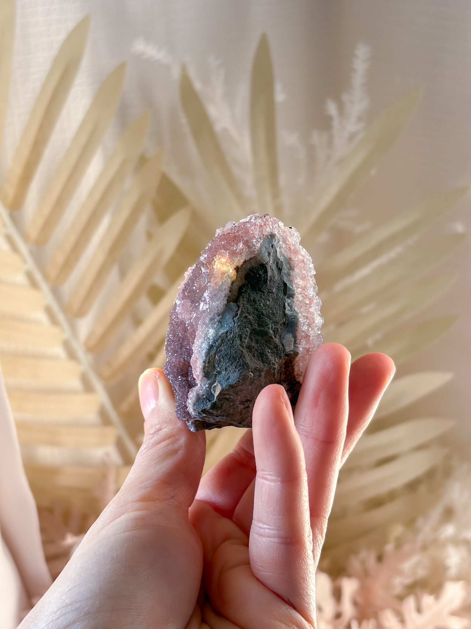 スモーキーピンク シュガードゥルージー 美しいキラキラの 妖精の宝石 シュガー レインボーアメジストxフラワーアメジスト - 画像 (2)