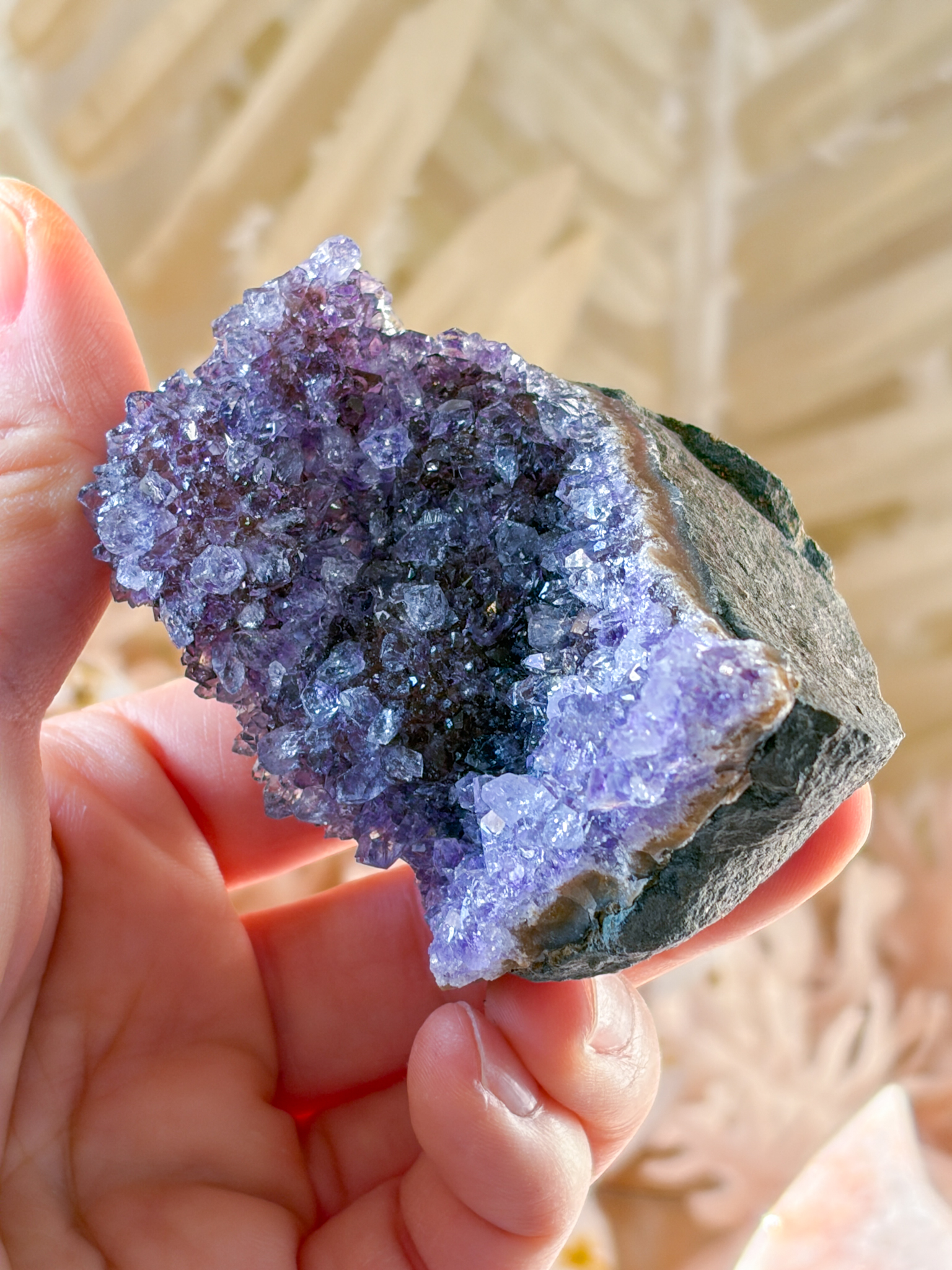 紫x赤 美しいキラキラの 妖精の宝石 シュガー レインボーアメジストxフラワーアメジスト(スタラクタイト) - 画像 (6)