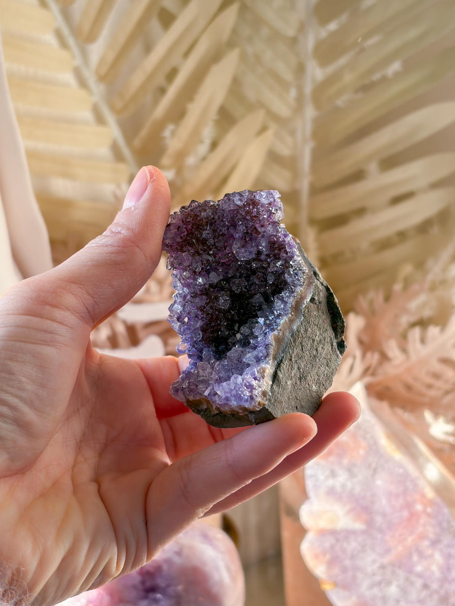 紫x赤 美しいキラキラの 妖精の宝石 シュガー レインボーアメジストxフラワーアメジスト(スタラクタイト) - 画像 (7)