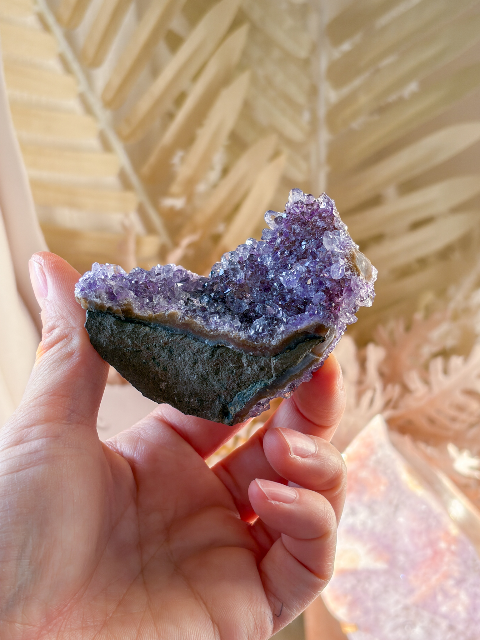 紫x赤 美しいキラキラの 妖精の宝石 シュガー レインボーアメジストxフラワーアメジスト(スタラクタイト) - 画像 (8)